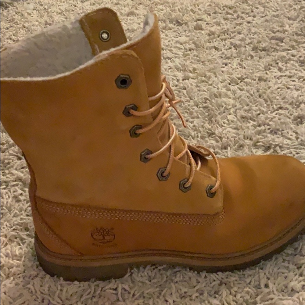 Women’s Timberland Boots 7.5 - Picture 4 of 5